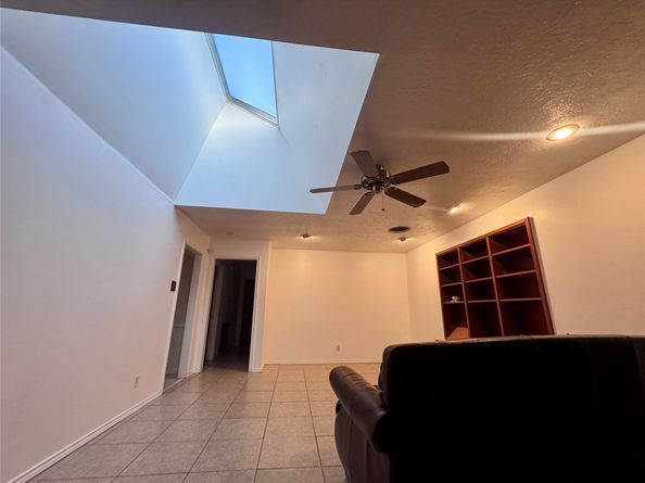 5623 Dumfries Drive, Houston TX 77096