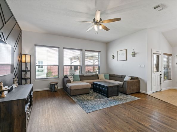 8222 Groveland Hills Drive, Cypress TX 77433