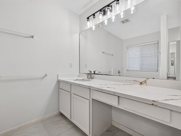 8366 Golf Green Circle, Houston TX 77036