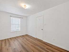 8366 Golf Green Circle, Houston TX 77036