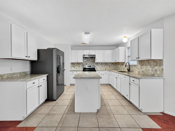 8366 Golf Green Circle, Houston TX 77036