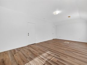 8366 Golf Green Circle, Houston TX 77036