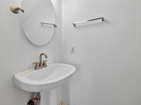 8366 Golf Green Circle, Houston TX 77036