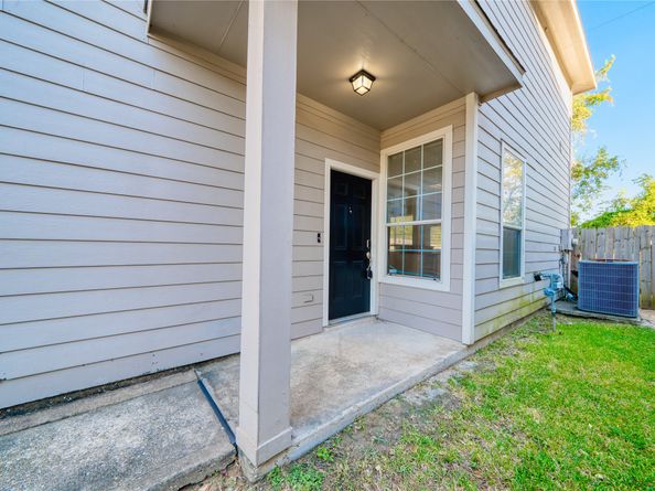 2831 Hackamore Hollow Lane, Houston TX 77014