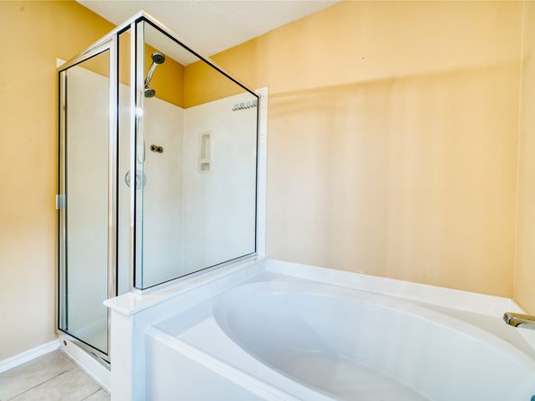 2831 Hackamore Hollow Lane, Houston TX 77014