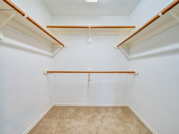 2831 Hackamore Hollow Lane, Houston TX 77014