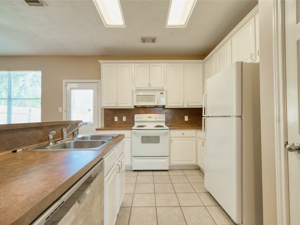 2831 Hackamore Hollow Lane, Houston TX 77014