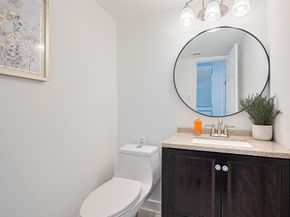 10174 Beekman Place Drive, Houston TX 77043