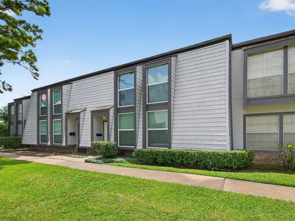 10174 Beekman Place Drive, Houston TX 77043