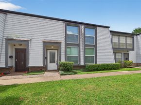 10174 Beekman Place Drive, Houston TX 77043