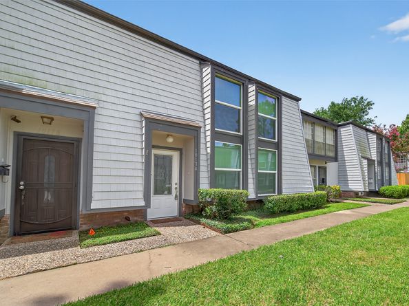 10174 Beekman Place Drive, Houston TX 77043