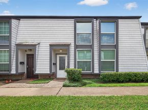 10174 Beekman Place Drive, Houston TX 77043