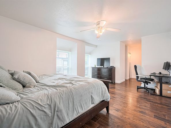 10174 Beekman Place Drive, Houston TX 77043