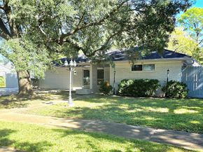 11907 Renwick Drive, Houston TX 77035