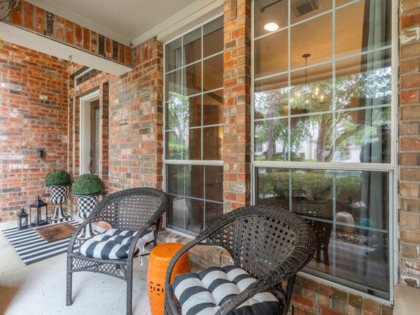 51 N Scribewood Circle, The Woodlands TX 77382