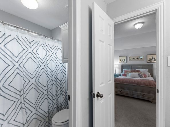 51 N Scribewood Circle, The Woodlands TX 77382