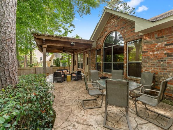 51 N Scribewood Circle, The Woodlands TX 77382