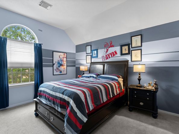 51 N Scribewood Circle, The Woodlands TX 77382