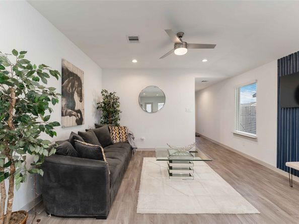 12821 Barnsbury Lane Lane, Houston TX 77047