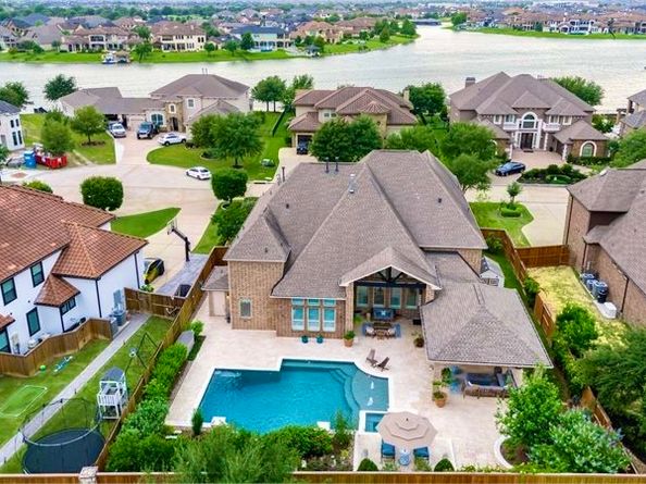 10210 Grape Creek Grove Lane, Cypress TX 77433