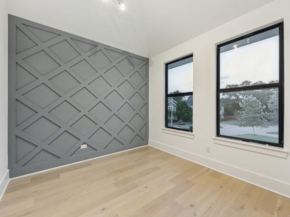 1112 Kinley Lane, Houston TX 77018