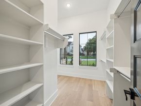 1112 Kinley Lane, Houston TX 77018