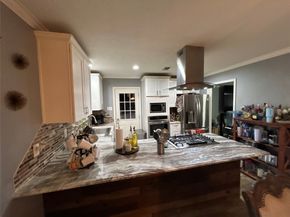 5919 Heatherbrook Drive, Houston TX 77085