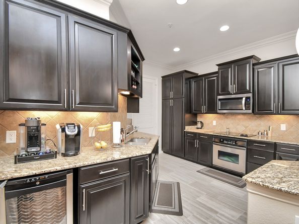 2120 Kipling Street 306, Houston TX 77098