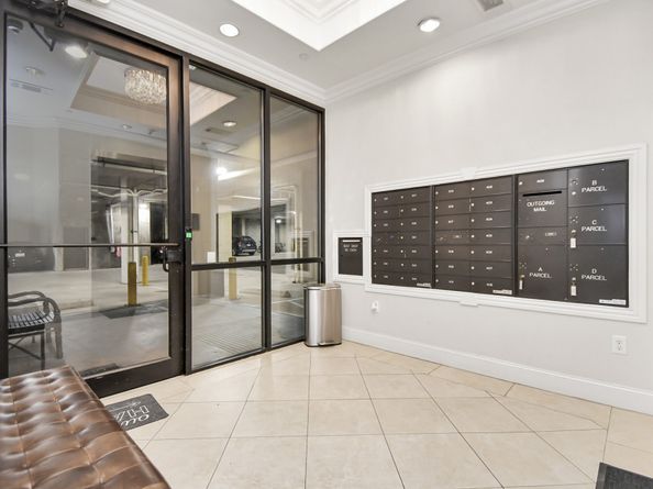 2120 Kipling Street 306, Houston TX 77098