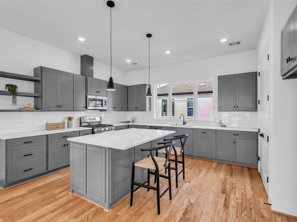 9426 Campbell Road A, Houston TX 77080