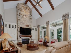 14 N Palmiera Circle, The Woodlands TX 77382