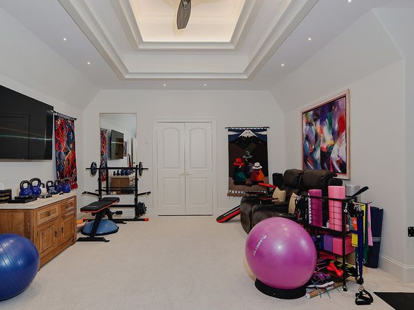 14 N Palmiera Circle, The Woodlands TX 77382