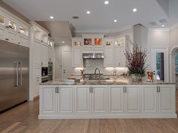 14 N Palmiera Circle, The Woodlands TX 77382