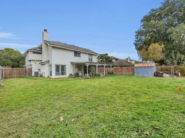 15619 Beechnut Street, Houston TX 77083