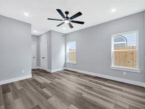 4802 Tracemeadow Dr Drive, Houston TX 77066