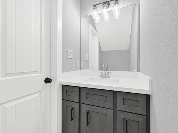 4802 Tracemeadow Dr Drive, Houston TX 77066