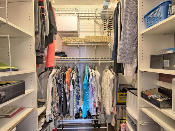 9809 Richmond Avenue C16, Houston TX 77042