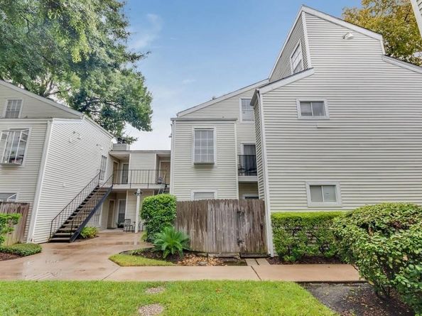 9809 Richmond Avenue C16, Houston TX 77042