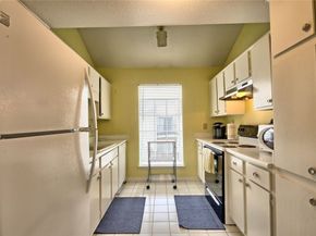 9809 Richmond Avenue C16, Houston TX 77042