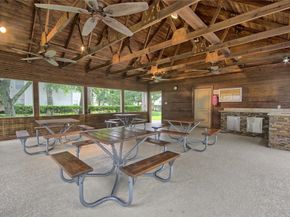 9809 Richmond Avenue C16, Houston TX 77042