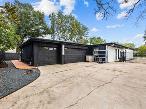 7902 Richmond Avenue, Houston TX 77063