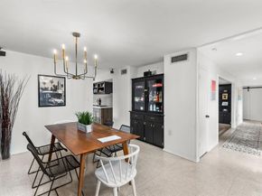 7902 Richmond Avenue, Houston TX 77063