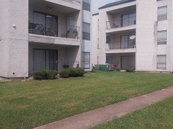 2816 S Bartell Drive