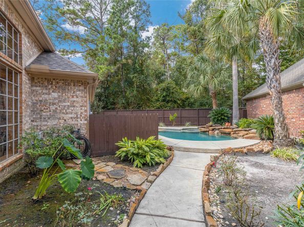 7 N Spring Brook Ct, Spring TX 77382