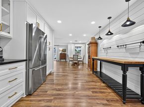 5638 Warm Springs Road, Houston TX 77035