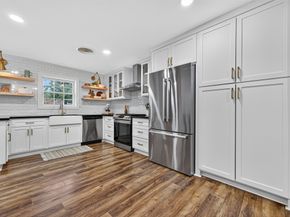 5638 Warm Springs Road, Houston TX 77035