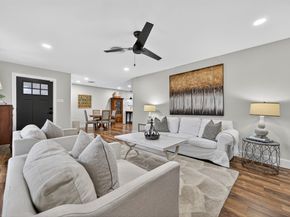 5638 Warm Springs Road, Houston TX 77035