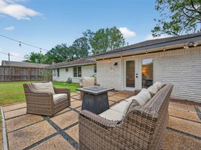 5638 Warm Springs Road, Houston TX 77035