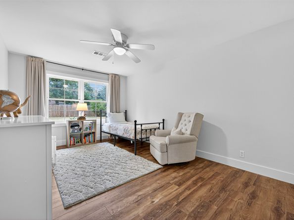 5638 Warm Springs Road, Houston TX 77035
