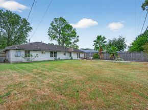 5638 Warm Springs Road, Houston TX 77035
